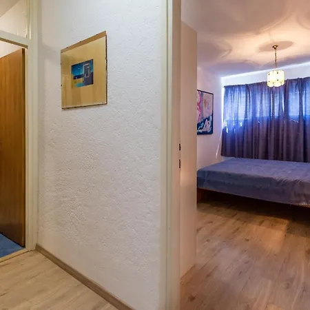 Apartments With Swimming Pool Pula - 7356