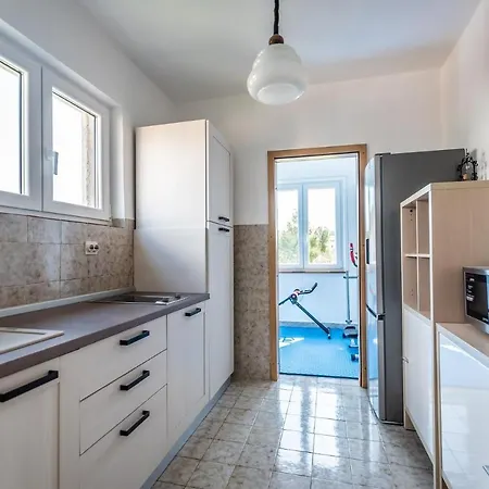 Apartments With Swimming Pool Pula - 7356 Apartment *