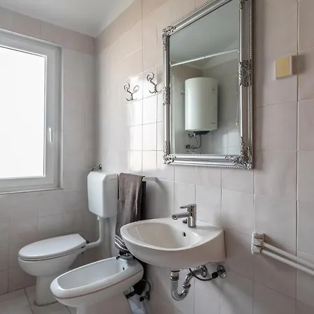 Apartments With Swimming Pool Pula - 7356 Apartment *