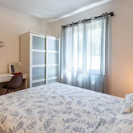 With Swimming Pool - 7356 * 普拉