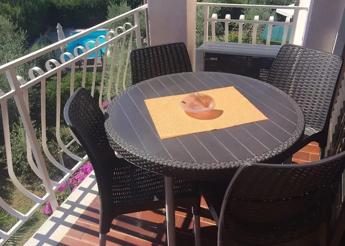 Apartments With Swimming Pool Pula - 7356 Apartman *