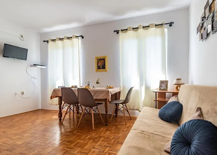 Apartments With Swimming Pool Pula - 7356 Apartman